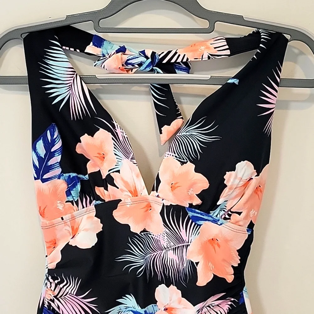 DKNY Women's Floral One Piece Halter Style Swimsuit Sz Medium NWT - Picture 7 of 11